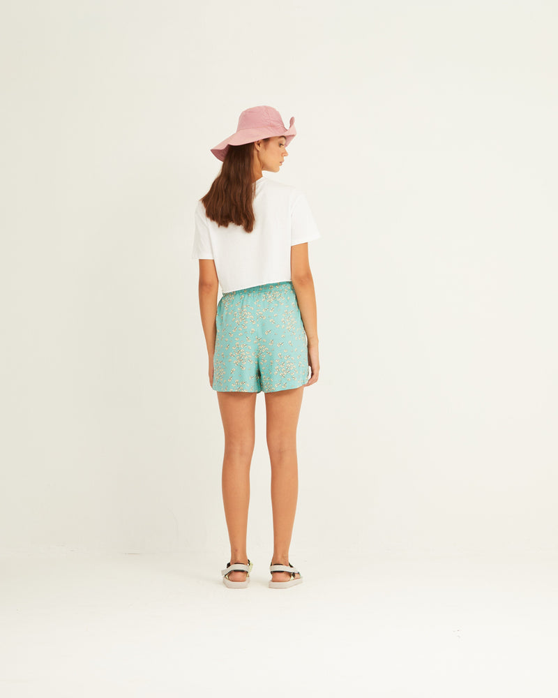 High-waisted Bermuda shorts